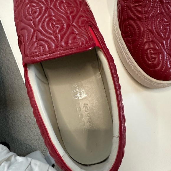 COPY - RED GUCCI SLIP ONS - Picture 4 of 4